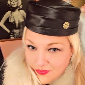 Meet your Posher, Sherry